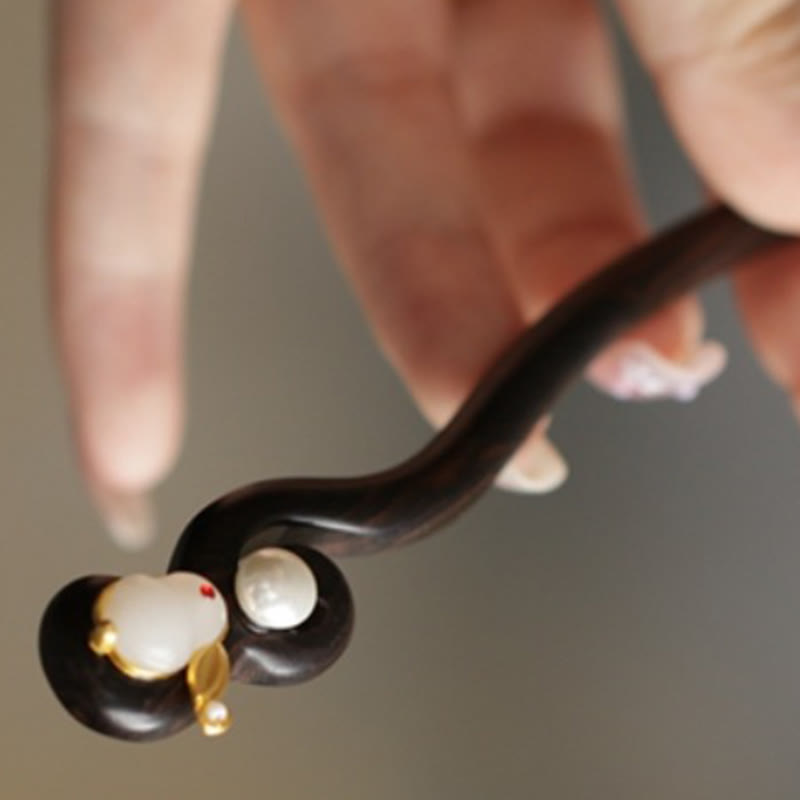 KarmaRipple's Auspicious Cloud Sandalwood Rabbit Protection Hairpin p26