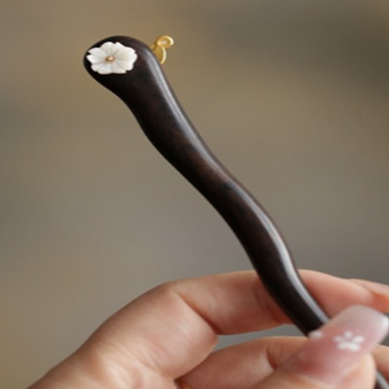 KarmaRipple's Auspicious Cloud Sandalwood Rabbit Protection Hairpin p38