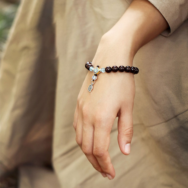 KarmaRipple's 925 Sterling Silver Indian Small Leaf Red Sandalwood Aquamarine Full of Gold Star Chinese Knotting Blessing Bracelet p3